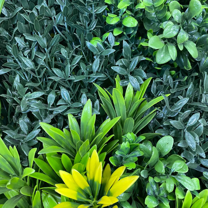 Designer Plants Evergreen Triptych Vertical Garden / Living Wall Set 3 Pieces (33SQFT Set) UV Resistant