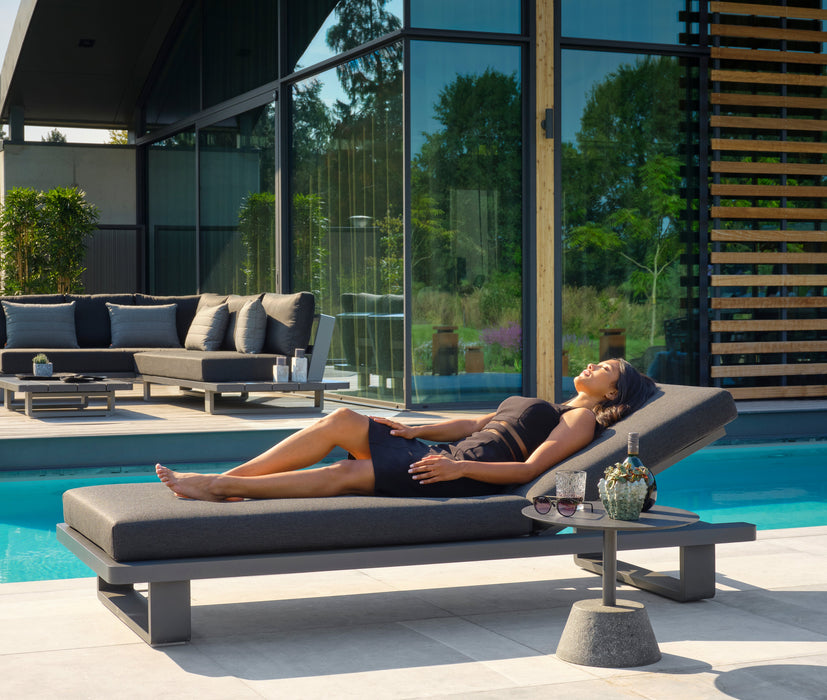 Fitz Roy Aluminum Lounger