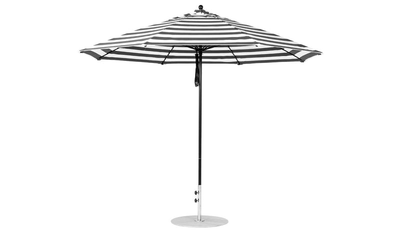 Ledge Lounger 11' Octagon Pulley Essential Fiberglass Umbrella