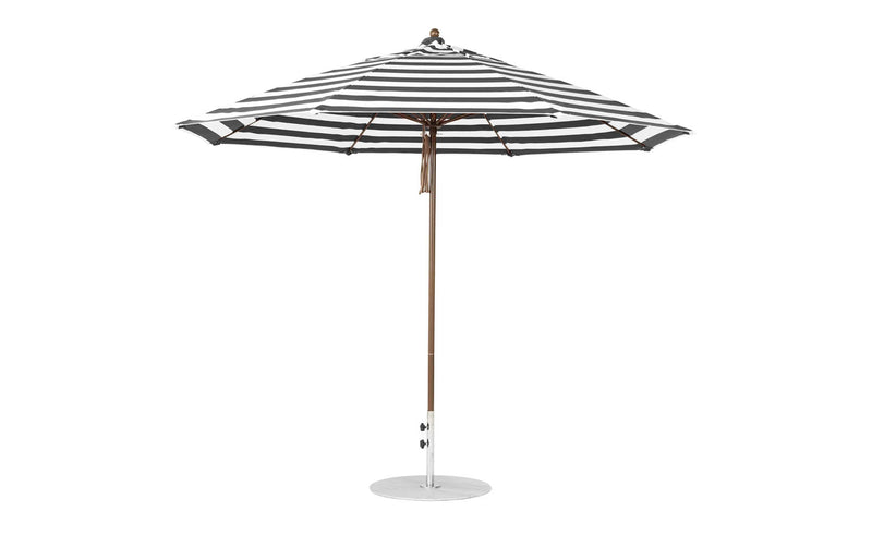 Ledge Lounger 11' Octagon Pulley Essential Fiberglass Umbrella