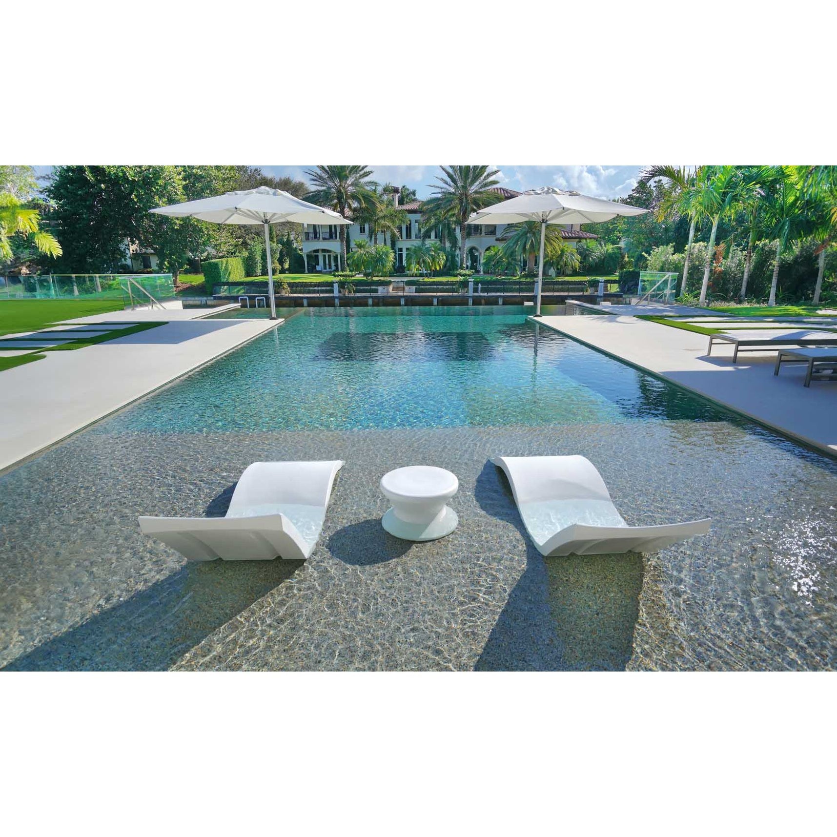 Ledge Lounger Luxury In-Pool Furniture Set, 2 Chaise Loungers and Side ...