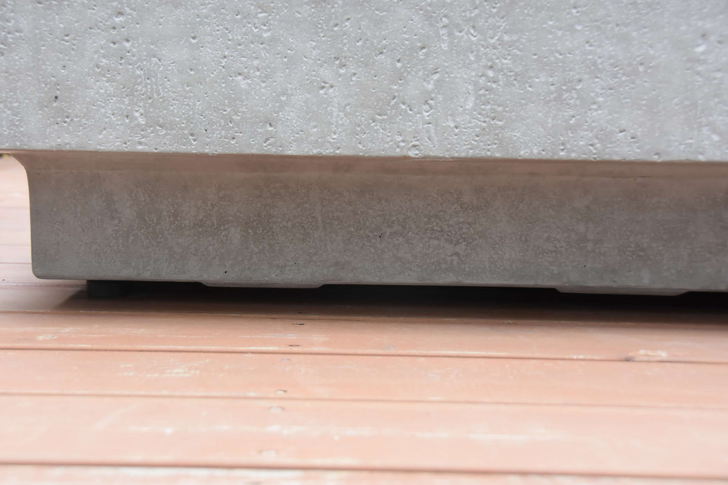 Elementi Metropolis Fire Table