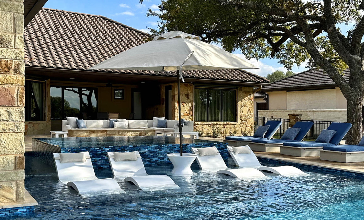 Ledge Lounger 10' Square Pulley Essential Fiberglass Umbrella