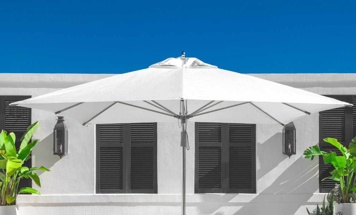 Ledge Lounger 10' Square Pulley Essential Fiberglass Umbrella