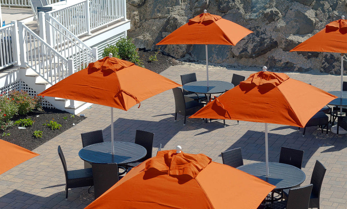Ledge Lounger 9' Octagon Pulley Essential Fiberglass Umbrella