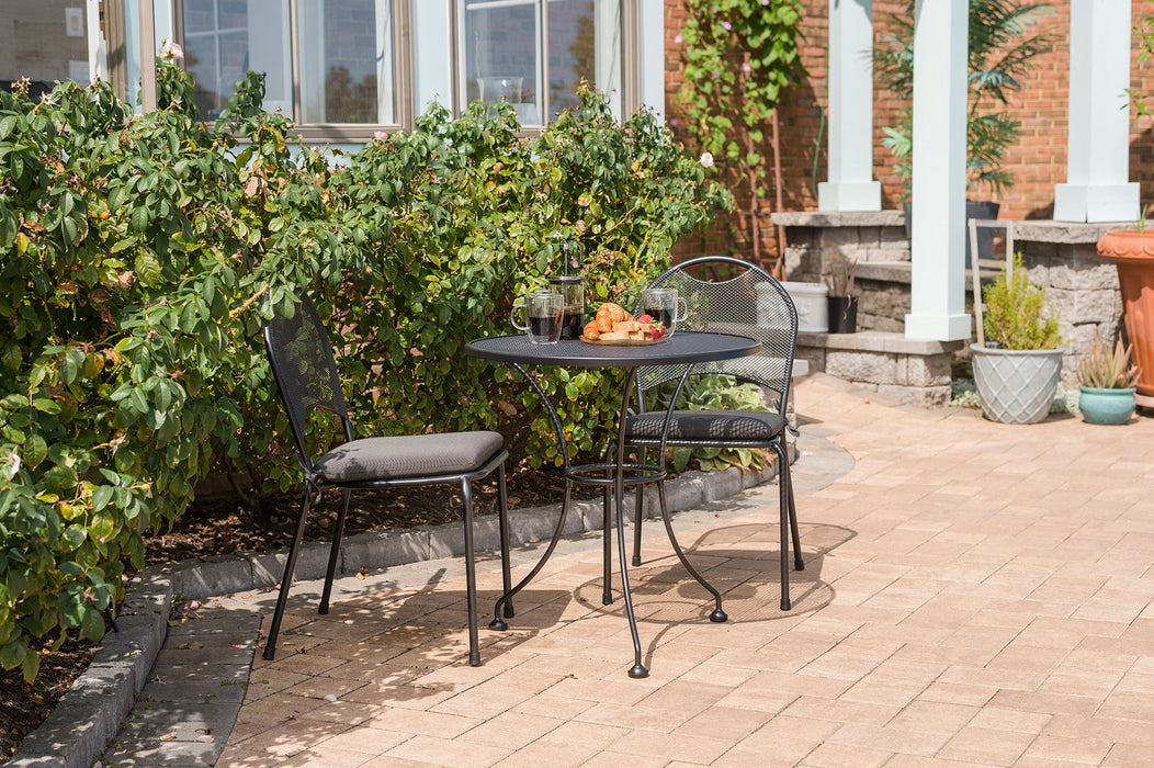 24-inch Round Mesh Top Table