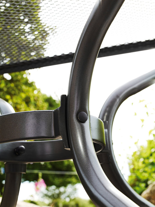28-inch Round Mesh Top Table