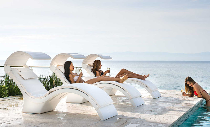 Signature Chaise Shade Accessory
