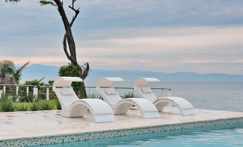 Signature Chaise Shade Accessory
