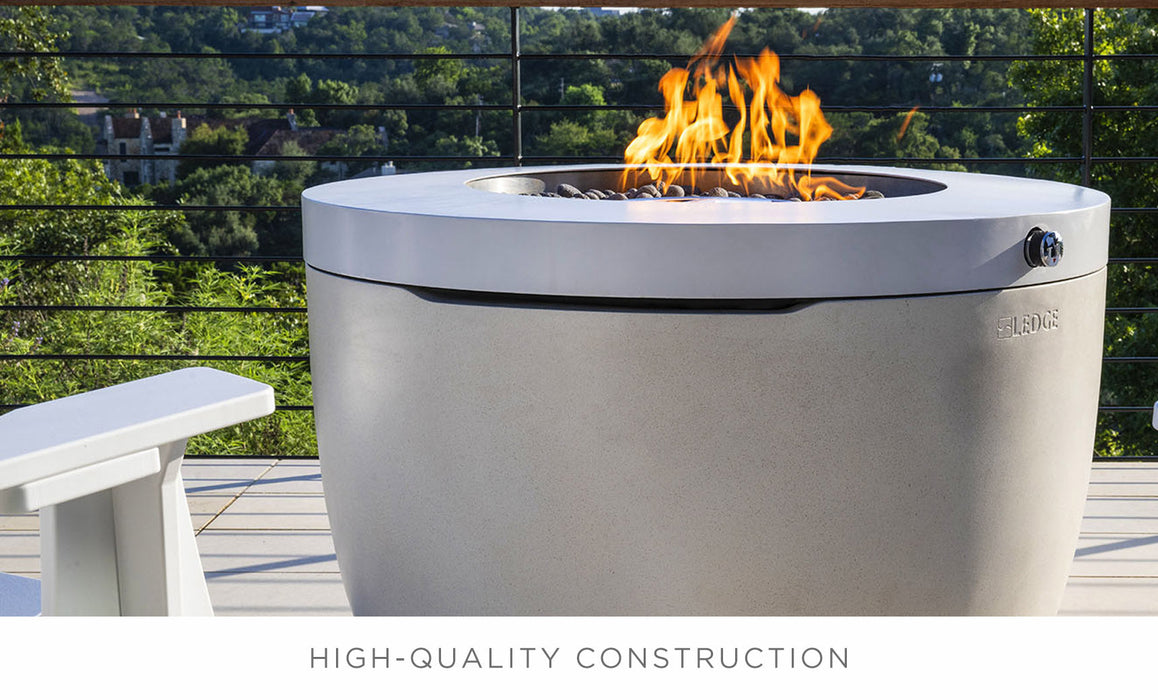 Ledge Lounger Halo Firepit